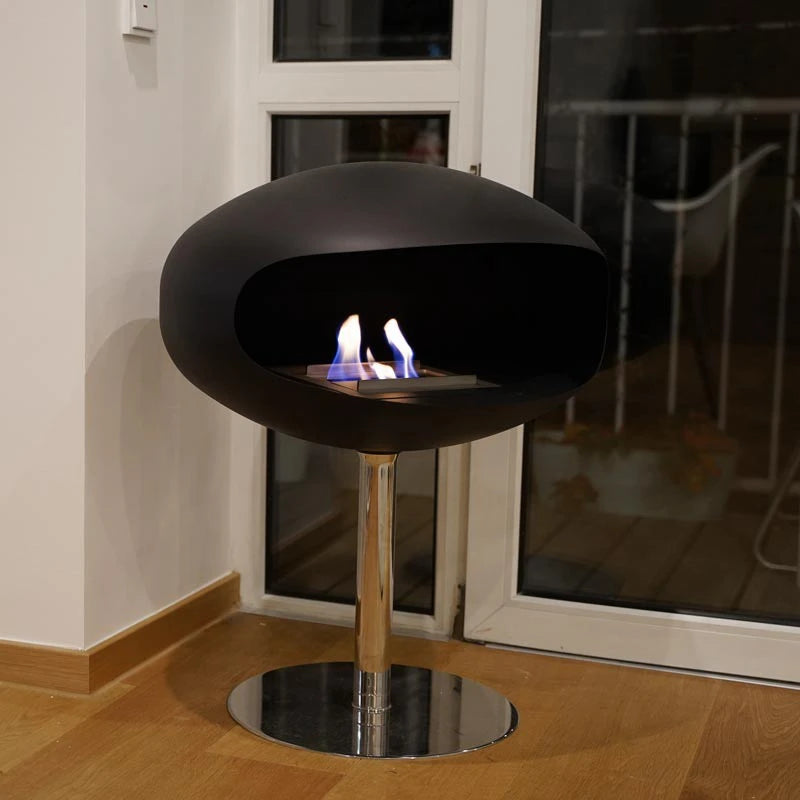 Cocoon Pedestal – matná čierna so stojanom z ocele