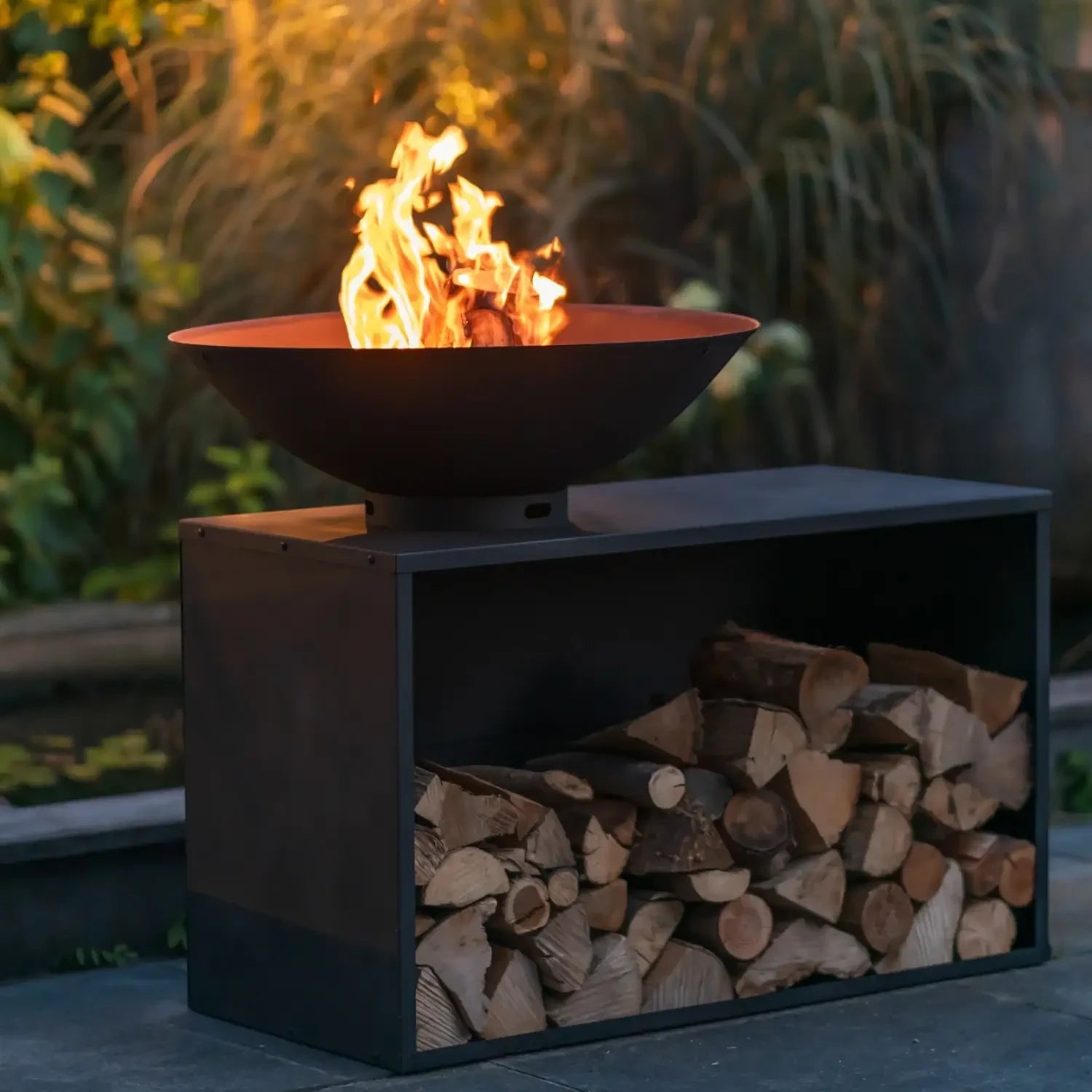 Onyx stôl s grilom