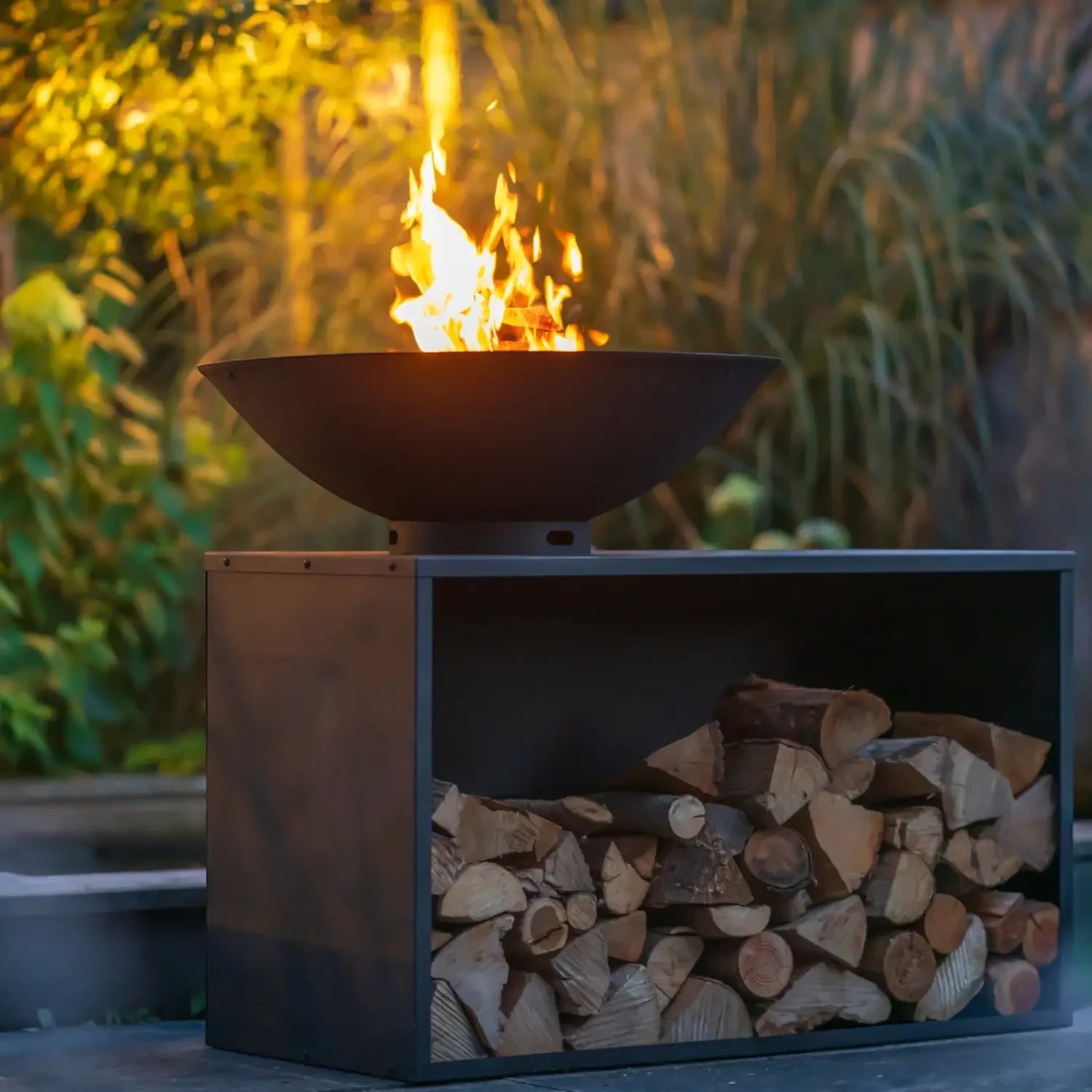 Onyx stôl s grilom